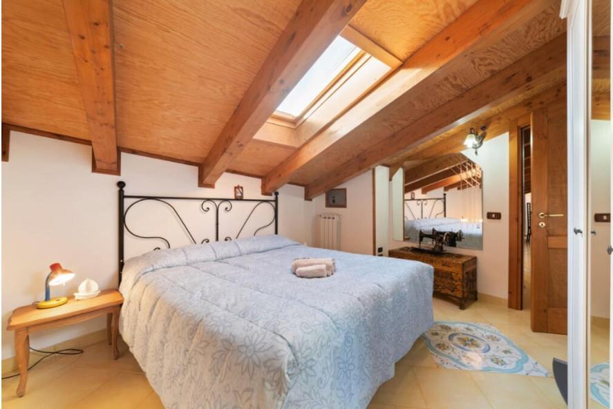 La Casa Dell'Indiano Apartment Bomerano Bagian luar foto